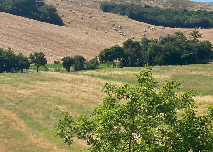 בית אירוח Poderone